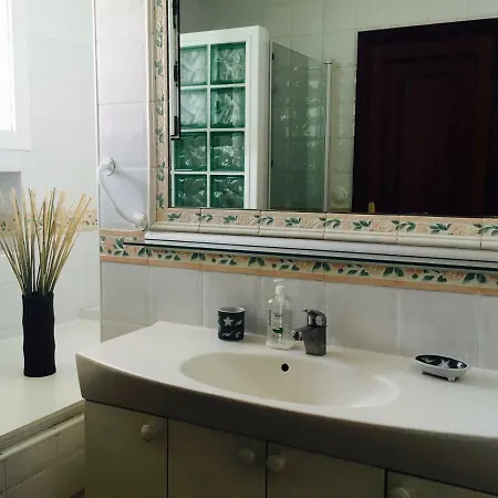 Townhouse El Mar 펜션 플라야 델 잉글스