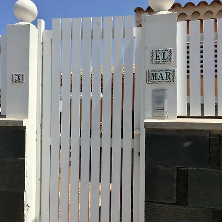 Townhouse El Mar بلايا ديل إنغلز