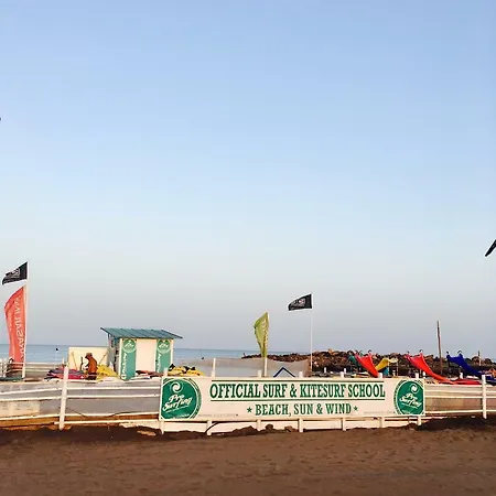 Townhouse El Mar بيت للعطل