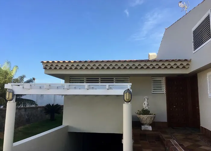 Townhouse El Mar 普拉亚戴尔雷安格莱斯